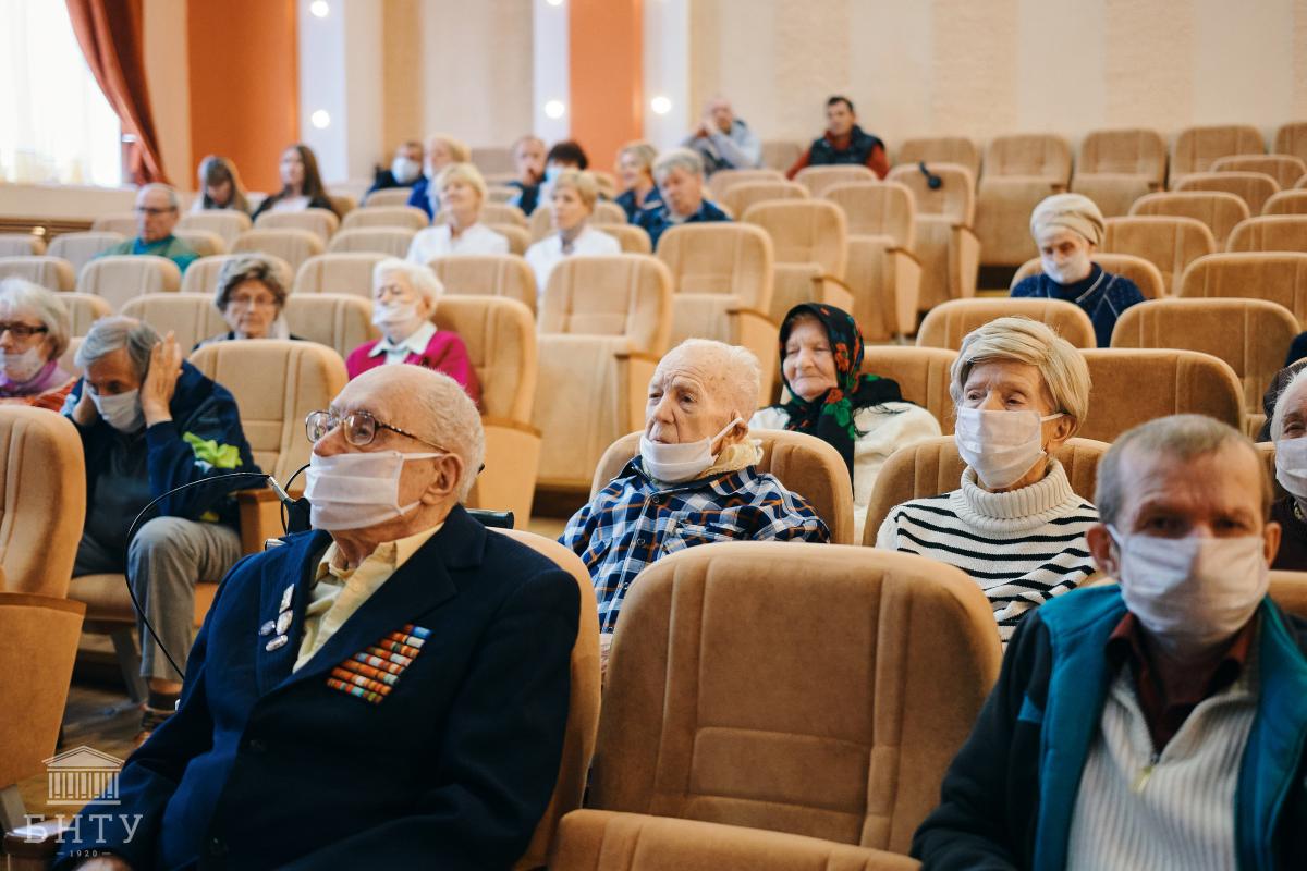 Студенчество БНТУ - ветеранам: благотворительный концерт в Доме-интернате  для престарелых и инвалидов «Исток» – Белорусский национальный технический  университет (БНТУ/BNTU)