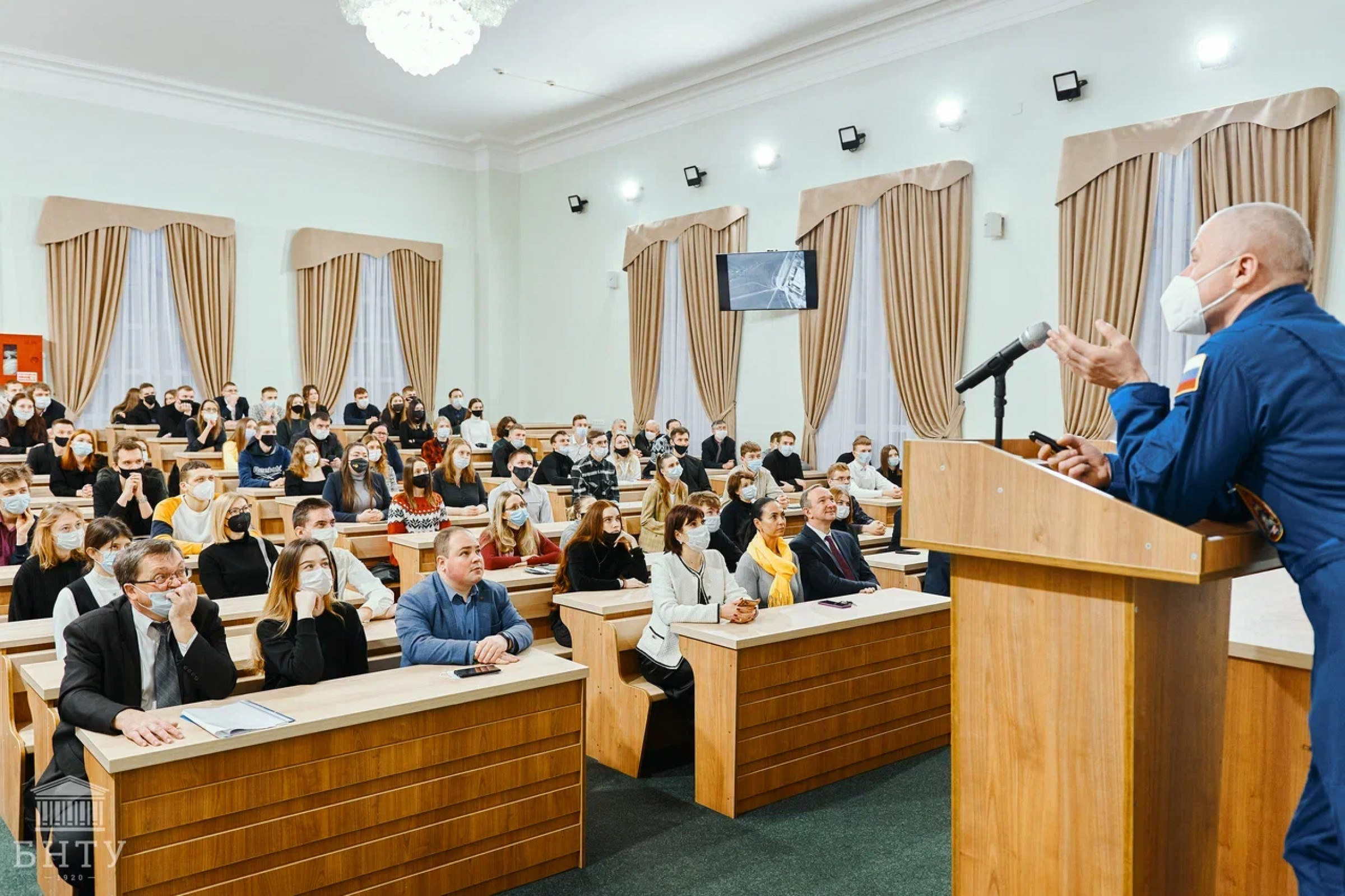 Встреча студенческого актива БНТУ с летчиком-космонавтом Олегом Новицким –  Белорусский национальный технический университет (БНТУ/BNTU)