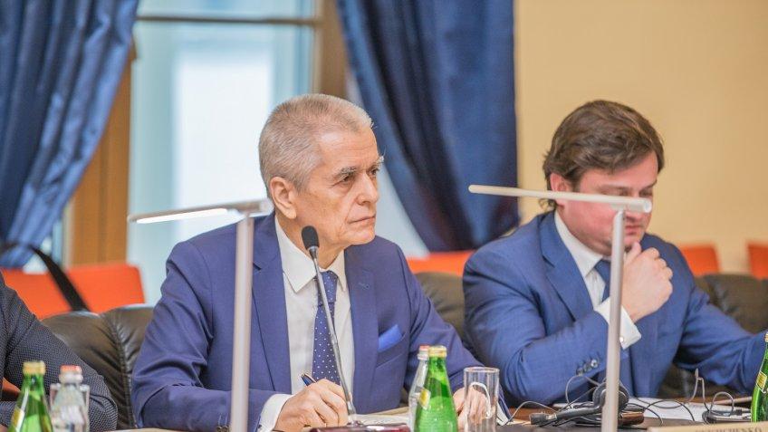 Первый заместитель Председателя Комитета Государственной Думы РФ по образованию и науке Г.Г. Онищенко