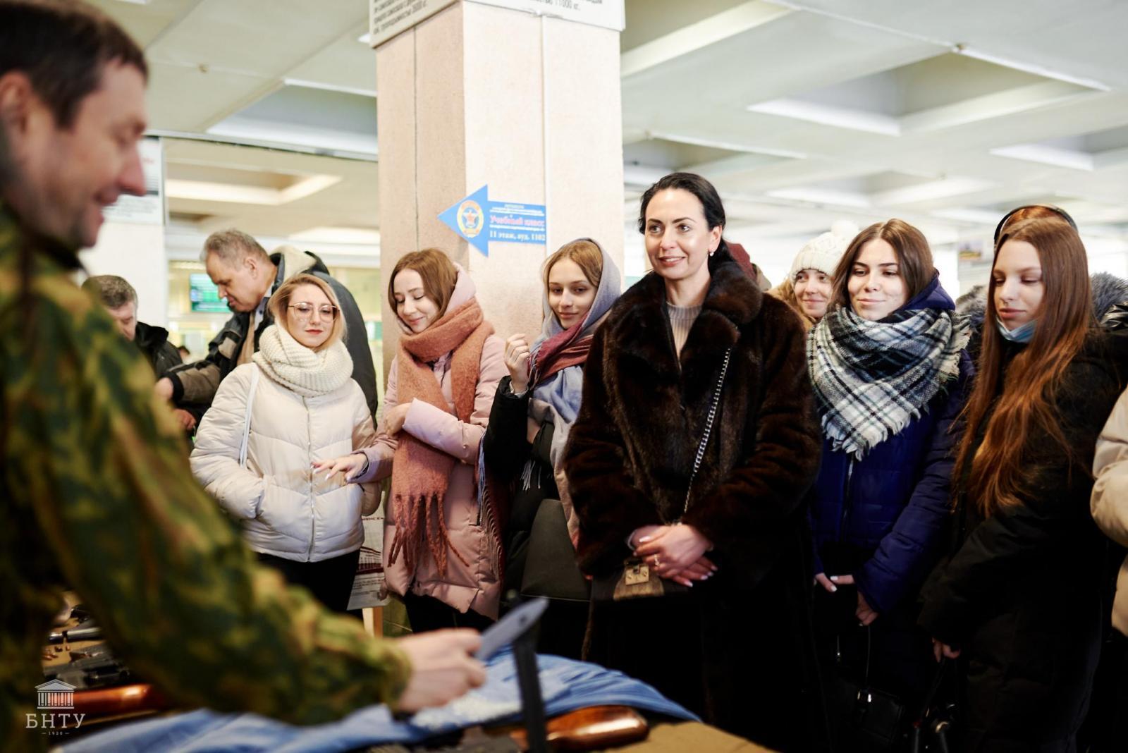 Ежегодная выставка «Афганистан ‒ наша память и боль» прошла на  автотракторном факультете – Белорусский национальный технический  университет (БНТУ/BNTU)