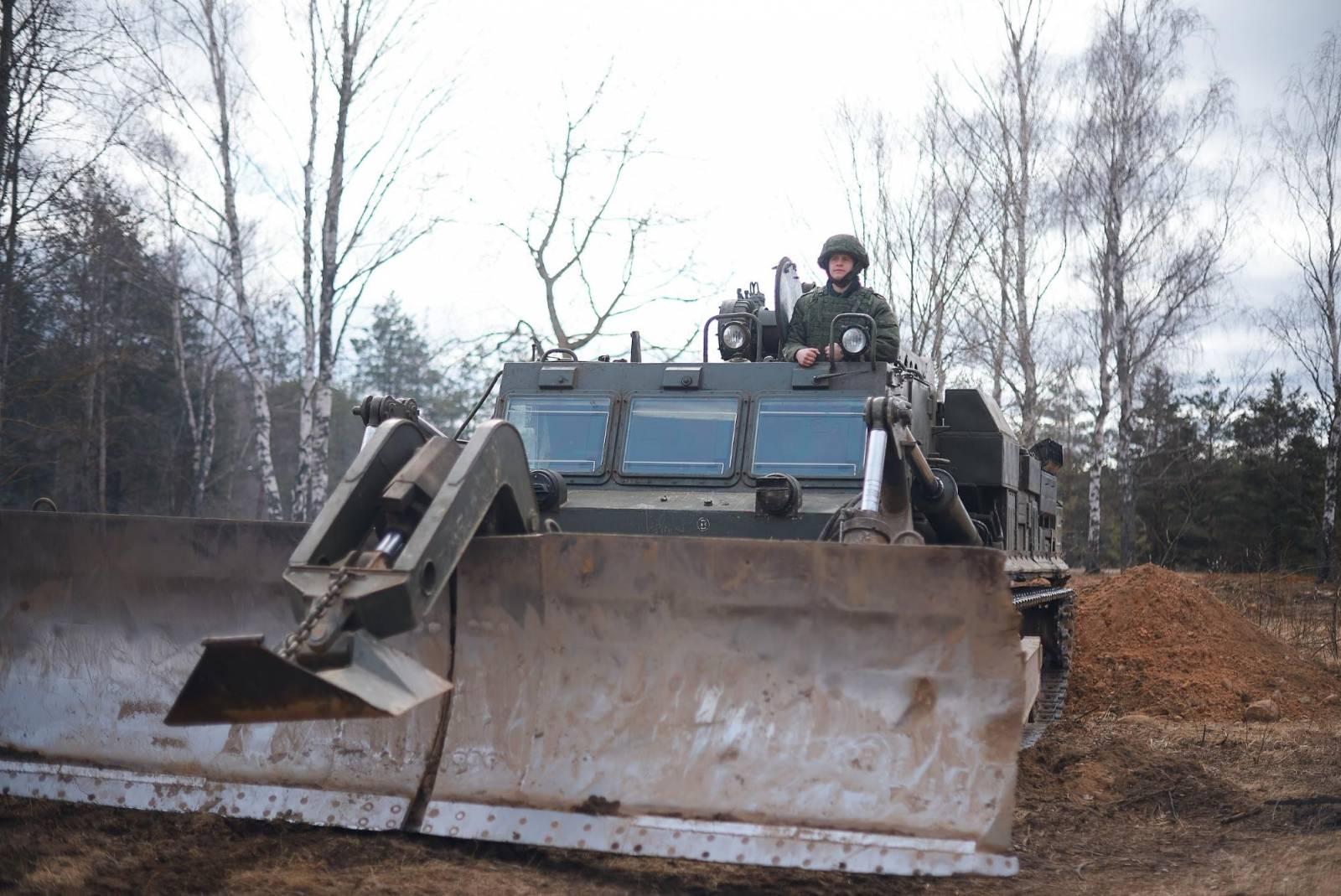 To work and to serve in the Military? With the war-technical faculty of  BNTU it becomes possible. – Белорусский национальный технический  университет (БНТУ/BNTU)