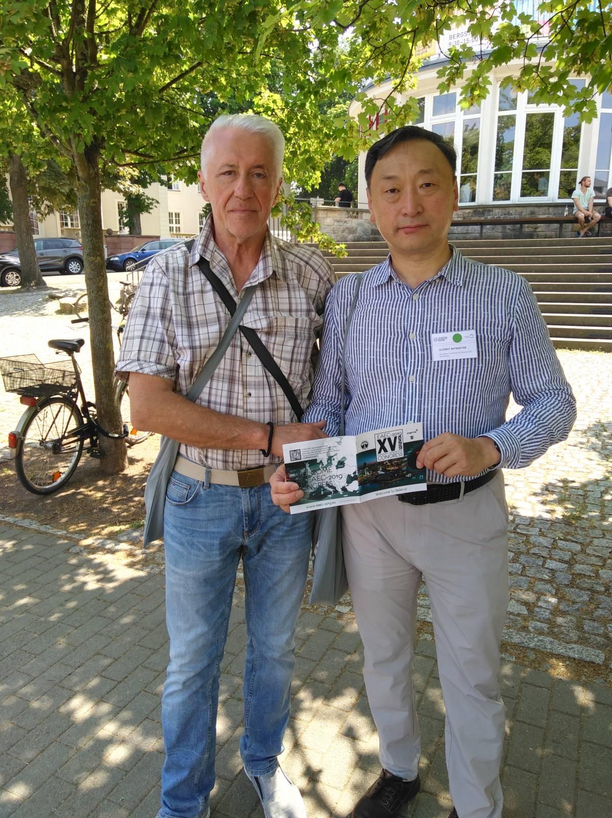 В.П. Бойков и Batbaatar из Mongolian University of Science and Technology