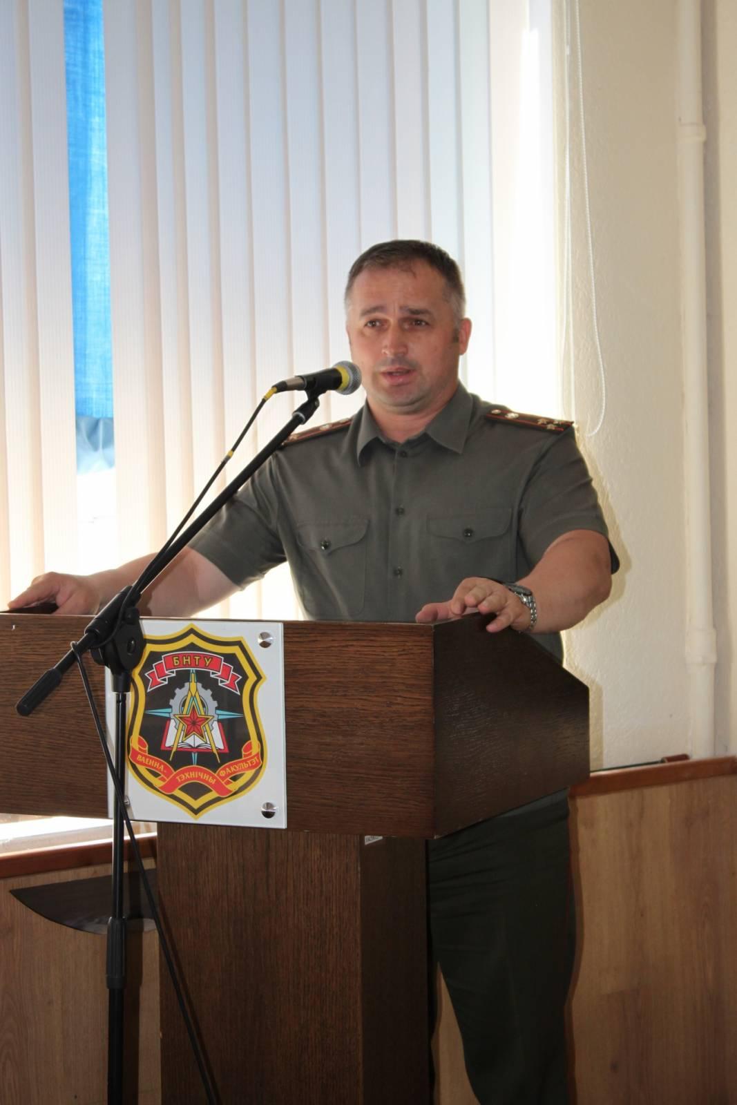 Лучших из лучших еще раз поздравил начальник кафедры &laquo;Тактика и общевоенная подготовка&raquo;, на базе которой находится цикл &laquo;ОФДВ&raquo;,&nbsp; полковник Зырянов А.В.