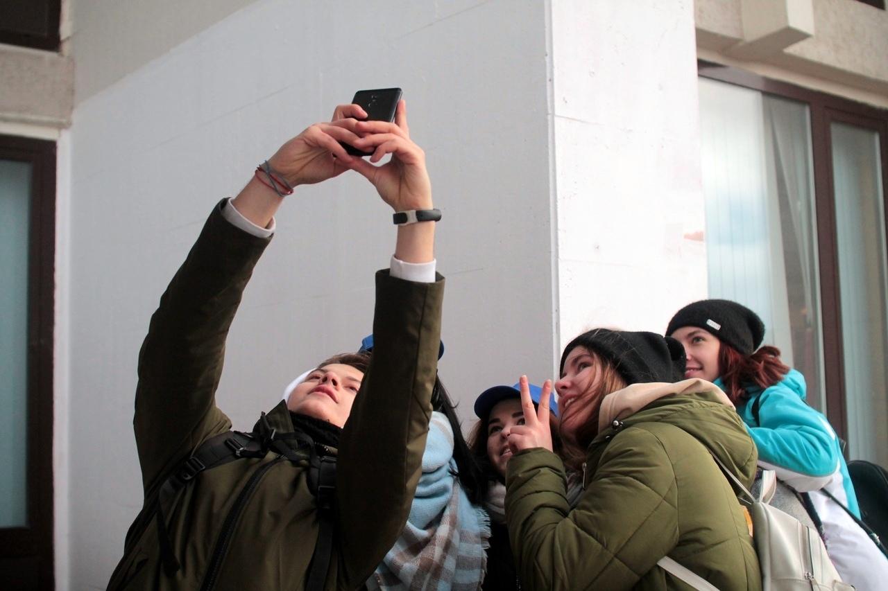 Students of the dorm № 11 at the game 