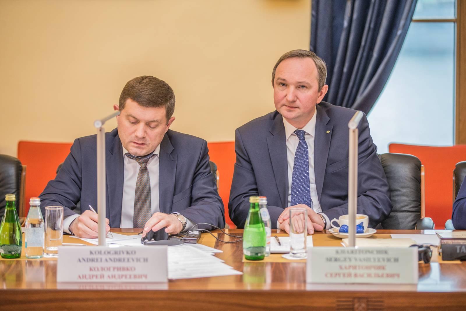 Ректор БНТУ С.В. Харитончик, начальник управления Кологривко А.А.